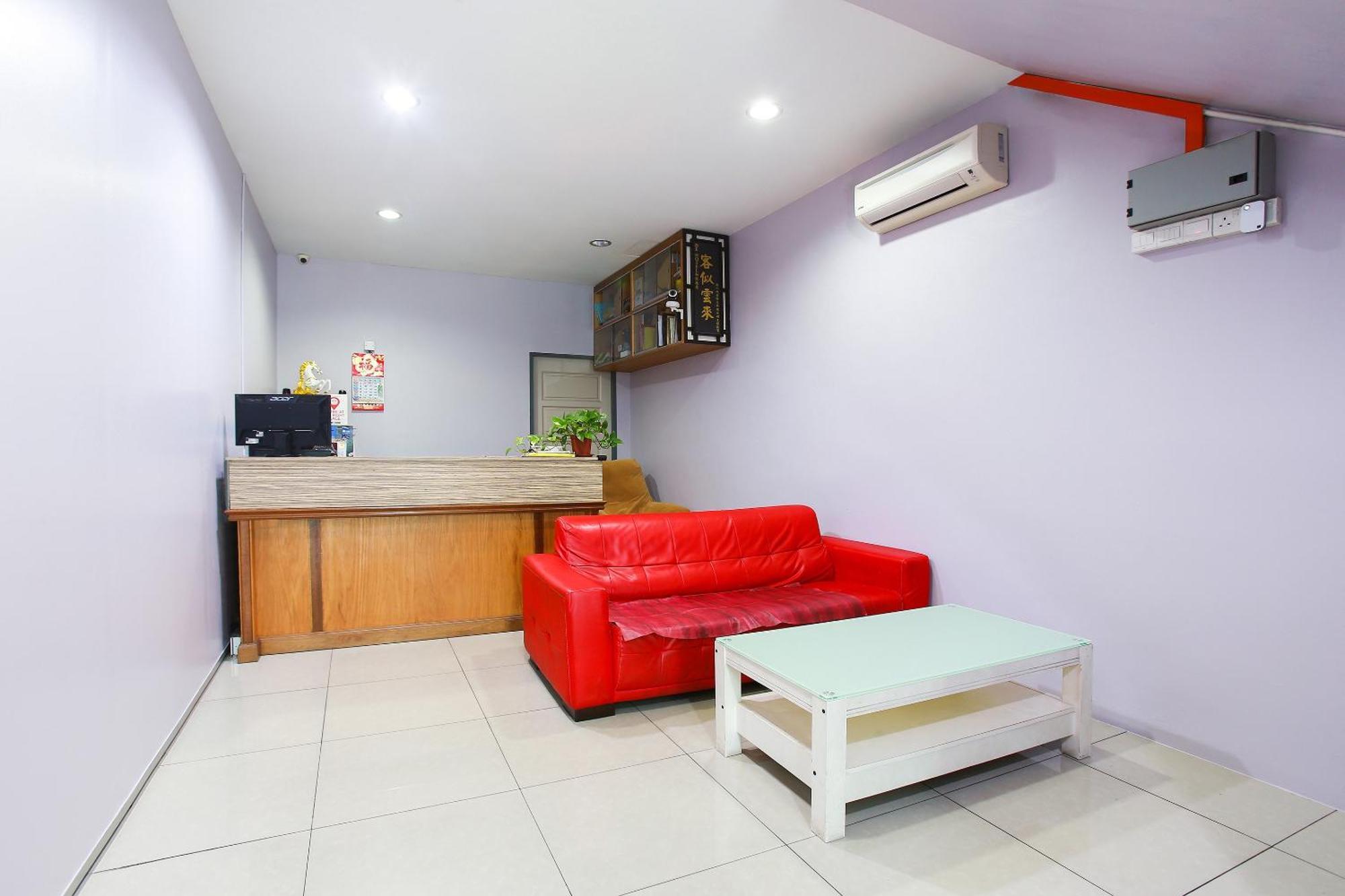 Oyo 89332 De Hotel Teluk Intan Extérieur photo